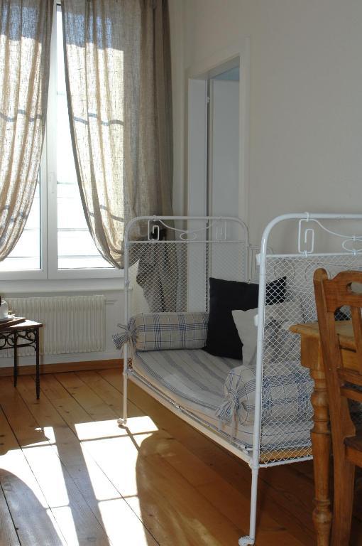 Auberge De La Gare Grandvaux Phòng bức ảnh